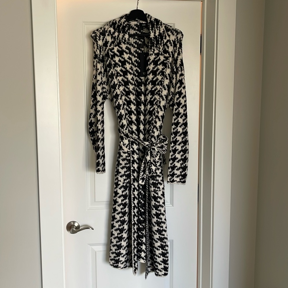 Line Sweater Coat